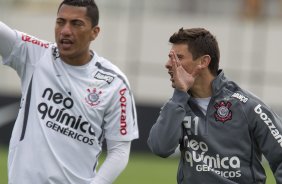 Ralf e Alex, que retorna ao time titular durante o treino desta tarde no CT Joaquim Grava, no Parque Ecolgico do Tiete, o prximo jogo ser contra o Atltico-MG, domingo dia 20/11, no estdio do Pacaembu, vlida pela 36 rodada do Brasileiro 2011