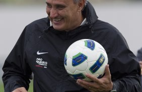 Tite durante o treino desta tarde no CT Joaquim Grava, no Parque Ecolgico do Tiete, o prximo jogo ser contra o Atltico-MG, domingo dia 20/11, no estdio do Pacaembu, vlida pela 36 rodada do Brasileiro 2011