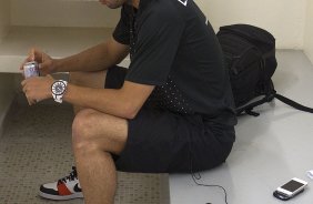 Leandro Castán nos vestiários antes da partida entre Corinthians x Atlético-MG, realizada esta tarde no estádio do Pacaembu, válida pela 36ª rodada do Campeonato Brasileiro de 2011