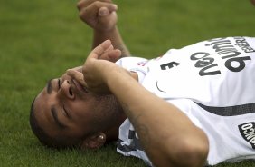 Adriano durante o treino desta manhã no CT Joaquim Grava, no Parque Ecológico do Tiete, o próximo jogo será contra o Figueirense/SC, domingo dia 26/11, no estádio Orlando Scarpelli, válida pela 37ª rodada do Brasileirão 2011