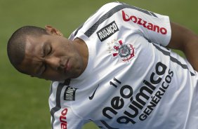 Luis Ramirez durante o treino desta manhã no CT Joaquim Grava, no Parque Ecológico do Tiete, o próximo jogo será contra o Figueirense/SC, domingo dia 26/11, no estádio Orlando Scarpelli, válida pela 37ª rodada do Brasileirão 2011