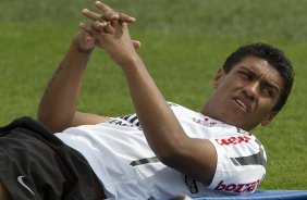 Paulinho durante o treino desta manhã no CT Joaquim Grava, no Parque Ecológico do Tiete, o próximo jogo será contra o Figueirense/SC, domingo dia 26/11, no estádio Orlando Scarpelli, válida pela 37ª rodada do Brasileirão 2011