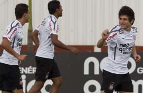 Willian durante o treino desta manh no CT Joaquim Grava, no Parque Ecolgico do Tiete, o prximo jogo ser contra o Figueirense/SC, domingo dia 26/11, no estdio Orlando Scarpelli, vlida pela 37 rodada do Brasileiro 2011