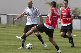 Alessandro e Ralf durante o treino desta manh no CT Joaquim Grava, no Parque Ecolgico do Tiete, o prximo jogo ser contra o Figueirense/SC, amanh, domingo dia 27/11, no estdio Orlando Scarpelli, vlida pela 37 rodada do Brasileiro 2011