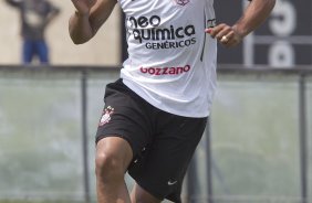 Paulinho durante o treino desta manh no CT Joaquim Grava, no Parque Ecolgico do Tiete, o prximo jogo ser contra o Figueirense/SC, amanh, domingo dia 27/11, no estdio Orlando Scarpelli, vlida pela 37 rodada do Brasileiro 2011