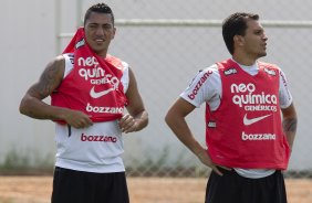 Ralf e Fabio Santos durante o treino desta manh no CT Joaquim Grava, no Parque Ecolgico do Tiete, o prximo jogo ser contra o Figueirense/SC, amanh, domingo dia 27/11, no estdio Orlando Scarpelli, vlida pela 37 rodada do Brasileiro 2011