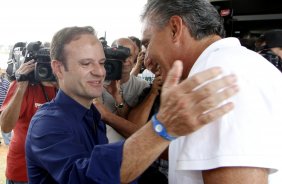 O técnico Tite do Corinthians e o Piloto de Formula 1 Rubens Barrichello durante treino realizado no CT Joaquim Grava