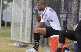 Adriano durante o treino desta manh no CT Joaquim Grava, no Parque Ecolgico do Tiete, o prximo jogo ser contra o Palmeiras, domingo, dia 04/12, no estdio do Pacaembu, vlida pela 38 rodada, a ltima, do Brasileiro 2011