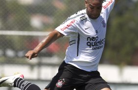 Adriano durante o treino desta manh no CT Joaquim Grava, no Parque Ecolgico do Tiete, o prximo jogo ser contra o Palmeiras, domingo, dia 04/12, no estdio do Pacaembu, vlida pela 38 rodada, a ltima, do Brasileiro 2011