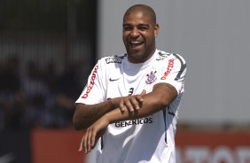 Adriano durante o treino desta manh no CT Joaquim Grava, no Parque Ecolgico do Tiete, o prximo jogo ser contra o Palmeiras, domingo, dia 04/12, no estdio do Pacaembu, vlida pela 38 rodada, a ltima, do Brasileiro 2011