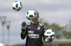 Julio Cesar durante o treino desta manh no CT Joaquim Grava, no Parque Ecolgico do Tiete, o prximo jogo ser contra o Palmeiras, domingo, dia 04/12, no estdio do Pacaembu, vlida pela 38 rodada, a ltima, do Brasileiro 2011