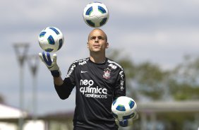 Julio Cesar durante o treino desta manh no CT Joaquim Grava, no Parque Ecolgico do Tiete, o prximo jogo ser contra o Palmeiras, domingo, dia 04/12, no estdio do Pacaembu, vlida pela 38 rodada, a ltima, do Brasileiro 2011