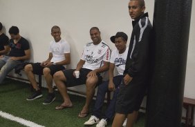 Adriano(c) nos vestiários antes da partida entre Corinthians x Palmeiras, realizada esta tarde no estádio do Pacaembu, válida pela 38ª rodada do Campeonato Brasileiro de 2011