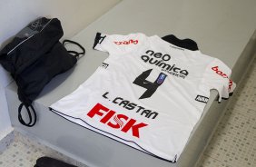 Camisa de Leandro Castán nos vestiários antes da partida entre Corinthians x Palmeiras, realizada esta tarde no estádio do Pacaembu, válida pela 38ª rodada do Campeonato Brasileiro de 2011