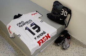 Camisa de Paulo André nos vestiários antes da partida entre Corinthians x Palmeiras, realizada esta tarde no estádio do Pacaembu, válida pela 38ª rodada do Campeonato Brasileiro de 2011