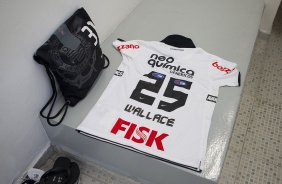 Camisa de Wallace nos vestiários antes da partida entre Corinthians x Palmeiras, realizada esta tarde no estádio do Pacaembu, válida pela 38ª rodada do Campeonato Brasileiro de 2011