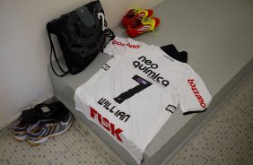 Camisa de Willian nos vestiários antes da partida entre Corinthians x Palmeiras, realizada esta tarde no estádio do Pacaembu, válida pela 38ª rodada do Campeonato Brasileiro de 2011