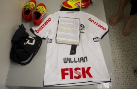 Camisa e Biblia de Willian nos vestirios antes da partida entre Corinthians x Palmeiras, realizada esta tarde no estdio do Pacaembu, vlida pela 38 rodada do Campeonato Brasileiro de 2011