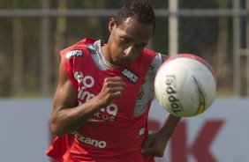 Liedson durante o treino desta tarde no CT Joaquim Grava, no Parque Ecolgico do Tiete. O prximo jogo da equipe ser amanh, quarta-feira, dia 08/02, contra o Mogi Mirim, no Estdio Romildo Vitor Gomes Ferreira, pela 6 rodada do Campeonato Paulista 2012