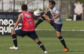 Welder, lateral direito que volta ao time no lugar de Alessandro durante o treino desta tarde no CT Joaquim Grava, no Parque Ecolgico do Tiete. O prximo jogo da equipe ser amanh, quarta-feira, dia 08/02, contra o Mogi Mirim, no Estdio Romildo Vitor Gomes Ferreira, pela 6 rodada do Campeonato Paulista 2012