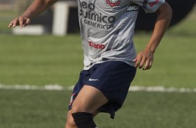 Welder, lateral que volta ao time titular no lugar de Alessandro durante o treino desta tarde no CT Joaquim Grava, no Parque Ecolgico do Tiete. O prximo jogo da equipe ser amanh, quarta-feira, dia 08/02, contra o Mogi Mirim, no Estdio Romildo Vitor Gomes Ferreira, pela 6 rodada do Campeonato Paulista 2012