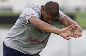 Adriano durante o treino desta tarde no CT Joaquim Grava, no Parque Ecolgico do Tiete. O prximo jogo da equipe ser domingo, dia 12/02, contra o So Paulo, no Pacaembu, pela 7 rodada do Campeonato Paulista 2012