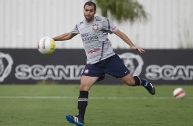 Danilo durante o treino desta tarde no CT Joaquim Grava, no Parque Ecolgico do Tiete. O prximo jogo da equipe ser domingo, dia 12/02, contra o So Paulo, no Pacaembu, pela 7 rodada do Campeonato Paulista 2012