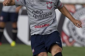 Douglas durante o treino desta tarde no CT Joaquim Grava, no Parque Ecolgico do Tiete. O prximo jogo da equipe ser domingo, dia 12/02, contra o So Paulo, no Pacaembu, pela 7 rodada do Campeonato Paulista 2012