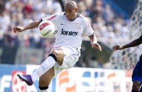 Durante a partida entre So Caetano/SP x Corinthians, realizada esta tarde no estdio Anacleto Campanella, em So Caetano do Sul/SP, pela 8 rodada do Campeonato Paulista de 2012