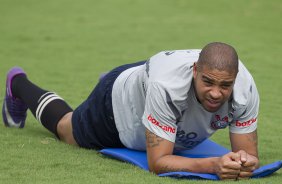 Adriano durante o treino desta manh no CT Joaquim Grava, no Parque Ecolgico do Tiete. O prximo jogo da equipe ser quarta-feira, dia 29/02, contra a Catanduvense, no estdio do Pacaembu, pela 11 rodada do Campeonato Paulista 2012