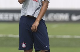 Adriano durante o treino desta manh no CT Joaquim Grava, no Parque Ecolgico do Tiete. O prximo jogo da equipe ser quarta-feira, dia 29/02, contra a Catanduvense, no estdio do Pacaembu, pela 11 rodada do Campeonato Paulista 2012