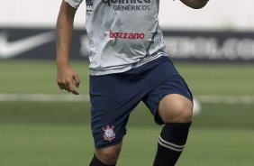 Adriano durante o treino desta manh no CT Joaquim Grava, no Parque Ecolgico do Tiete. O prximo jogo da equipe ser quarta-feira, dia 29/02, contra a Catanduvense, no estdio do Pacaembu, pela 11 rodada do Campeonato Paulista 2012