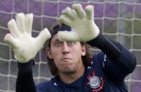 Cassio durante o treino desta manh no CT Joaquim Grava, no Parque Ecolgico do Tiete. O prximo jogo da equipe ser quarta-feira, dia 29/02, contra a Catanduvense, no estdio do Pacaembu, pela 11 rodada do Campeonato Paulista 2012
