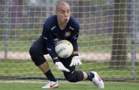 Julio Cesar durante o treino desta manh no CT Joaquim Grava, no Parque Ecolgico do Tiete. O prximo jogo da equipe ser quarta-feira, dia 29/02, contra a Catanduvense, no estdio do Pacaembu, pela 11 rodada do Campeonato Paulista 2012