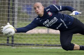 Julio Cesar durante o treino desta manh no CT Joaquim Grava, no Parque Ecolgico do Tiete. O prximo jogo da equipe ser quarta-feira, dia 29/02, contra a Catanduvense, no estdio do Pacaembu, pela 11 rodada do Campeonato Paulista 2012