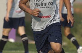 Adriano durante treino desta tarde no CT Joaquim Grava, no Parque Ecolgico do Tiete. O prximo jogo da equipe ser amanh, sbado, dia 10/03, contra o Guarani/SP, pela 13 rodada do Campeonato Paulista 2012
