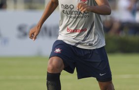 Antnio Carlos, zagueiro, durante treino desta tarde no CT Joaquim Grava, no Parque Ecolgico do Tiete. O prximo jogo da equipe ser amanh, sbado, dia 10/03, contra o Guarani/SP, pela 13 rodada do Campeonato Paulista 2012