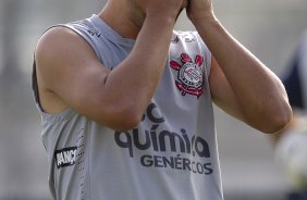 Douglas durante treino desta tarde no CT Joaquim Grava, no Parque Ecolgico do Tiete. O prximo jogo da equipe ser amanh, sbado, dia 10/03, contra o Guarani/SP, pela 13 rodada do Campeonato Paulista 2012