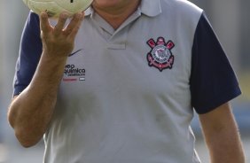 Tite durante treino desta tarde no CT Joaquim Grava, no Parque Ecolgico do Tiete. O prximo jogo da equipe ser amanh, sbado, dia 10/03, contra o Guarani/SP, pela 13 rodada do Campeonato Paulista 2012