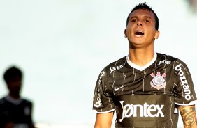 Ramon do Corinthians durante partida vlida pelo Campeonato Paulista realizado no estdio Palma Travassos. Ribeiro Preto/SP, Brasil