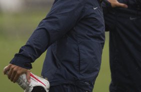 Alessandro que volta ao time titular amanh durante treino desta tarde no CT Joaquim Grava, localizado no Parque Ecolgico do Tiete. O prximo jogo da equipe ser amanh, quarta-feira, dia 28/03, contra XV de Piracicaba, no Pacaembu, vlido pela 16 rodada do Campeonato Paulista 2012