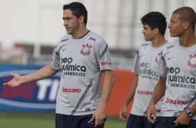 Chicão durante treino desta tarde no CT Joaquim Grava, localizado no Parque Ecológico do Tiete. O próximo jogo da equipe será domingo, dia 01/04, contra Oeste de Itápolis, em Presidente Prudente, válido pela 17ª rodada do Campeonato Paulista 2012