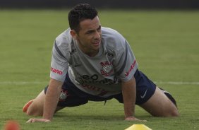 Gilsinho durante treino desta tarde no CT Joaquim Grava, localizado no Parque Ecológico do Tiete. O próximo jogo da equipe será domingo, dia 01/04, contra Oeste de Itápolis, em Presidente Prudente, válido pela 17ª rodada do Campeonato Paulista 2012