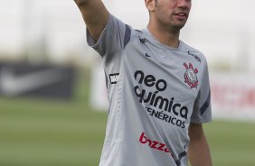Leandro Castán durante treino desta tarde no CT Joaquim Grava, localizado no Parque Ecológico do Tiete. O próximo jogo da equipe será domingo, dia 01/04, contra Oeste de Itápolis, em Presidente Prudente, válido pela 17ª rodada do Campeonato Paulista 2012