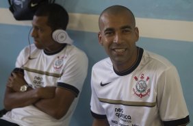 Luis Ramirez e Emerson nos vestirios antes da partida entre Oeste de Itpolis x Corinthians, realizada esta tarde no estdio Eduardo Jos Farah, o Prudento, pela 17 rodada do Campeonato Paulista de 2012