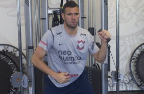 Leandro Castn durante treino desta manh no CT Joaquim Grava, localizado no Parque Ecolgico do Tiete. O prximo jogo da equipe ser domingo, dia 08/04, contra Paulista de Jundia, vlido pela 18 rodada do Campeonato Paulista 2012