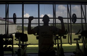 Liedson durante treino desta manh no CT Joaquim Grava, localizado no Parque Ecolgico do Tiete. O prximo jogo da equipe ser domingo, dia 08/04, contra Paulista de Jundia, vlido pela 18 rodada do Campeonato Paulista 2012