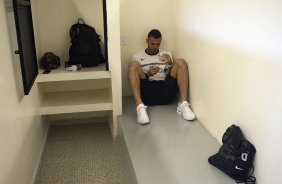 Leandro Castán nos vestiários antes da partida entre Corinthians x Paulista de Jundiaí/SP, realizada esta tarde no estádio do Pacaembu, válida pela 18ª rodada do Campeonato Paulista de 2012