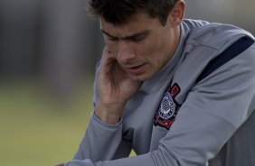 Alex que entra no time titular durante o treino realizado esta tarde no CT Joaquim Grava, localizado no Parque Ecológico do Tiete. O próximo jogo da equipe será dia amanhã, quarta-feira, 09/05, contra o Emelec/Equador, jogo de volta, válido pelas oitavas de final da Copa Libertadores da América 2012