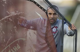 Emerson durante o treino realizado esta tarde no CT Joaquim Grava, localizado no Parque Ecolgico do Tiete. O prximo jogo da equipe ser dia amanh, quarta-feira, 09/05, contra o Emelec/Equador, jogo de volta, vlido pelas oitavas de final da Copa Libertadores da Amrica 2012